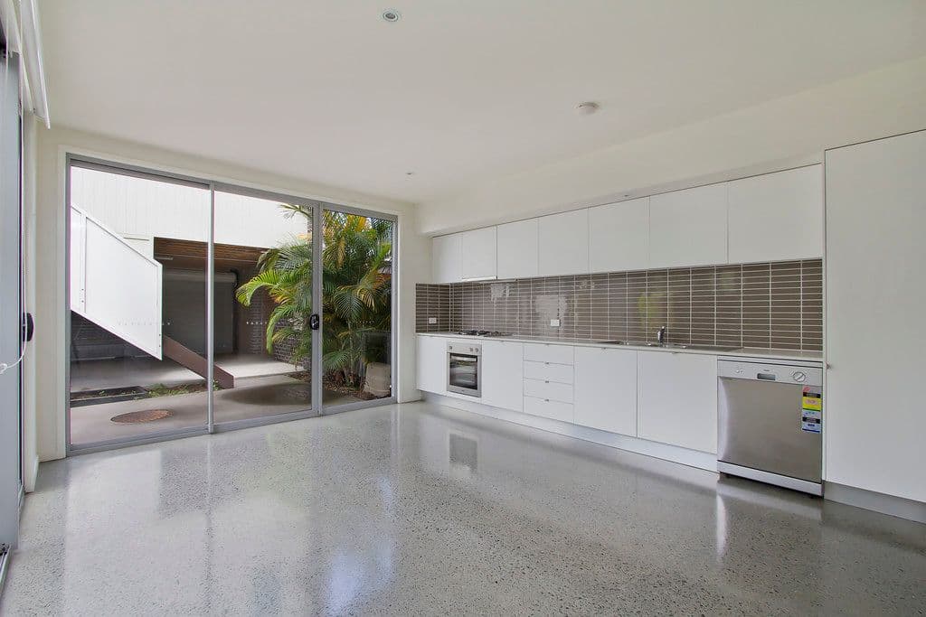 13 Emily Way, VARSITY LAKES QLD 4227, Varsity Lakes - Thumbnail 3