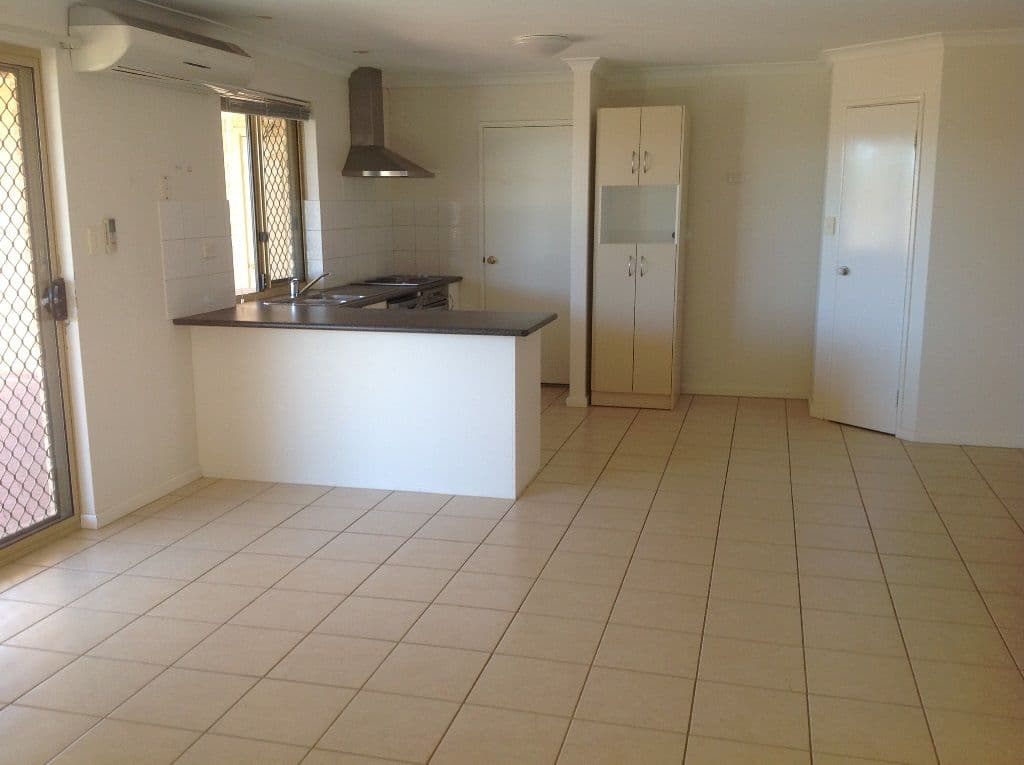 18 Stillwater Avenue, DRUMMOND COVE WA 6532, Drummond Cove - Thumbnail 3