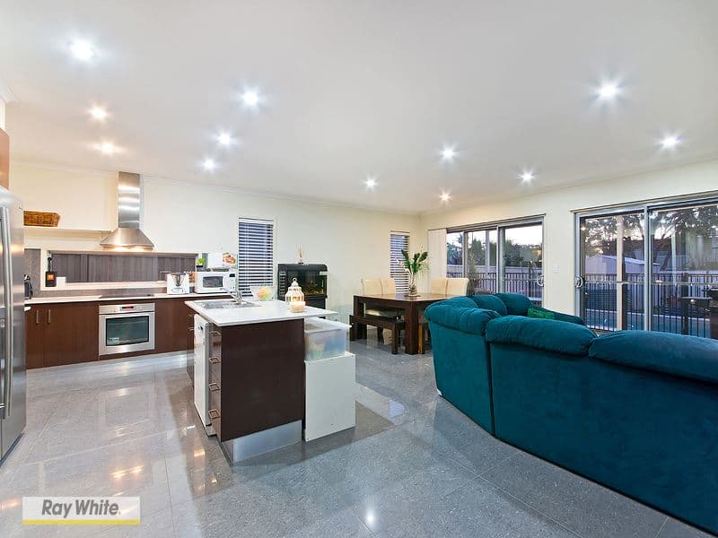 149 Scarborough Road, REDCLIFFE QLD 4020, Redcliffe - Thumbnail 4