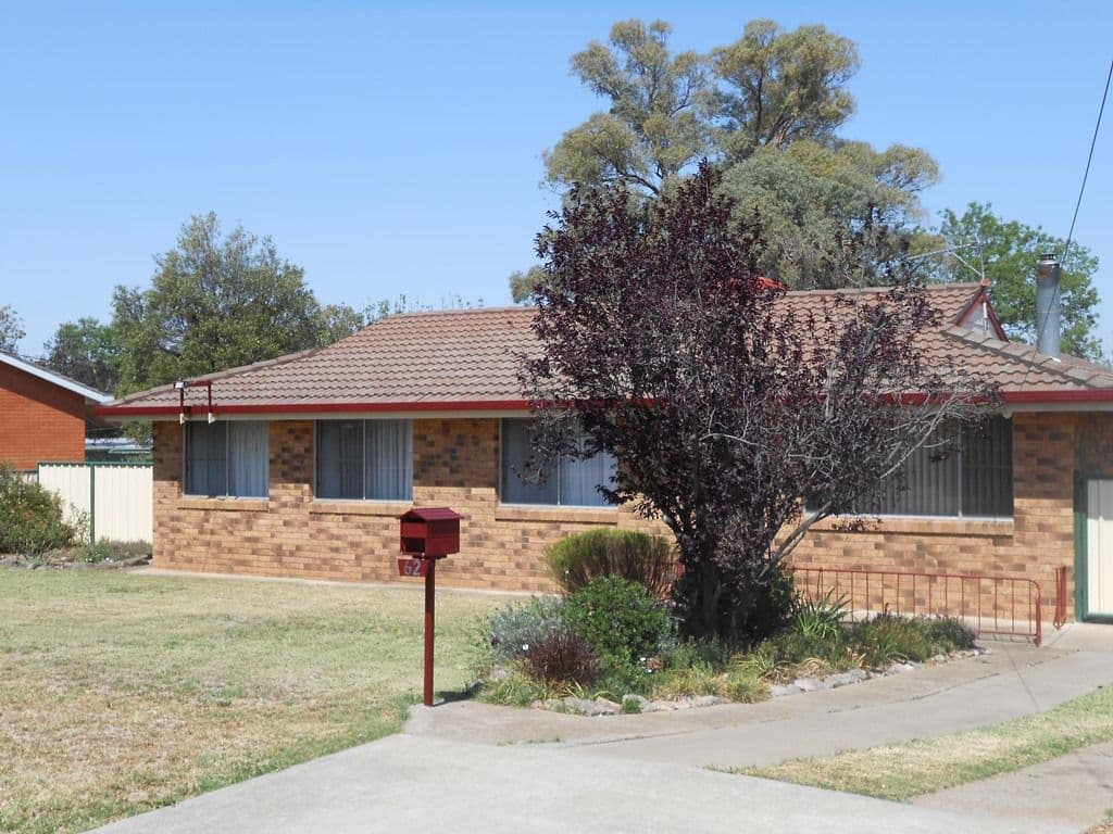 62 Cole Road, TAMWORTH NSW 2340, West Tamworth - Image 1