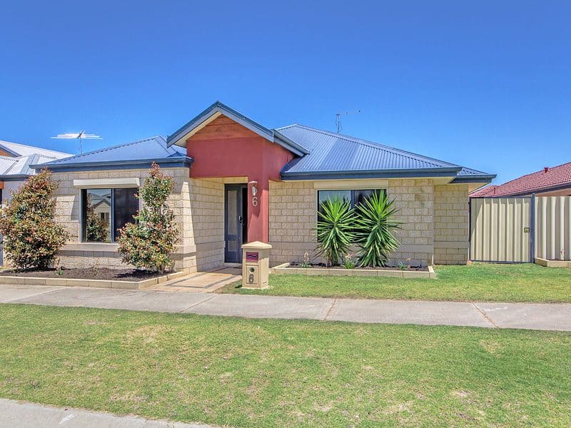 6 Valheru Avenue, ROCKINGHAM WA 6168, Rockingham - Thumbnail 2