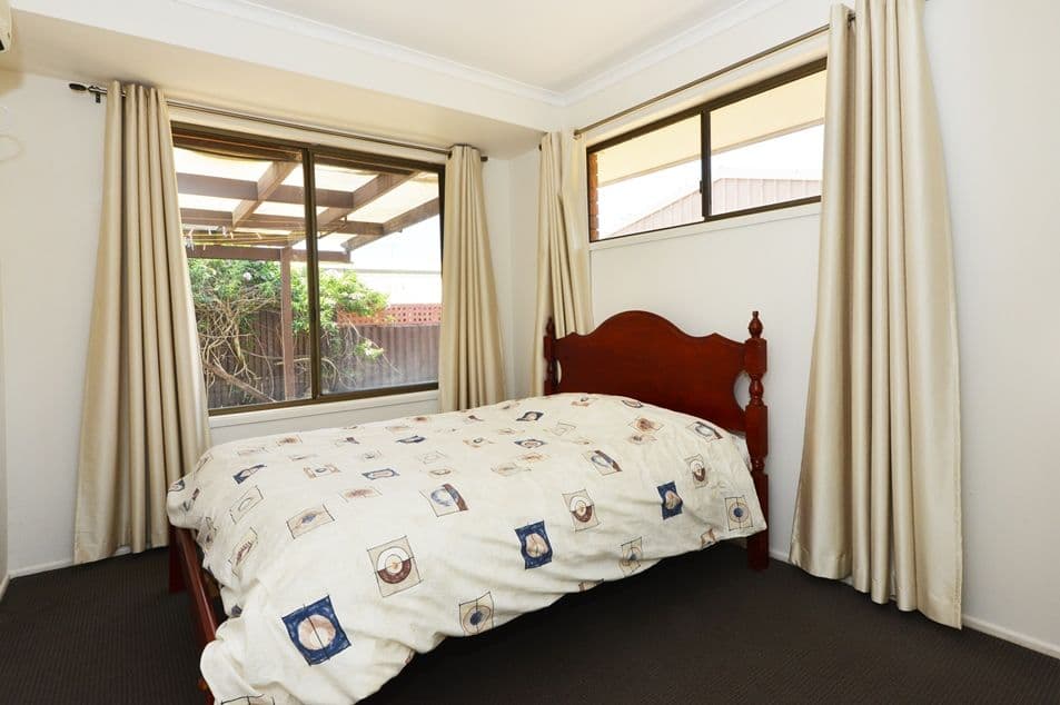 2 Herzer Court, KEARNEYS SPRING QLD 4350, Kearneys Spring - Thumbnail 6