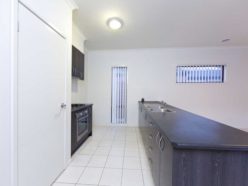 17 Aspendale Place, LYNDHURST VIC 3975, Lyndhurst - Thumbnail 2