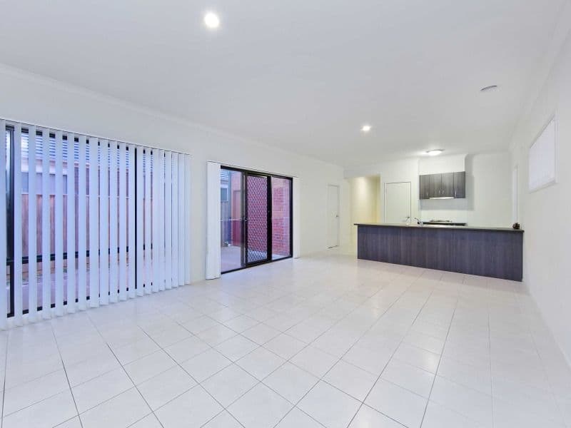 17 Aspendale Place, LYNDHURST VIC 3975, Lyndhurst - Thumbnail 3
