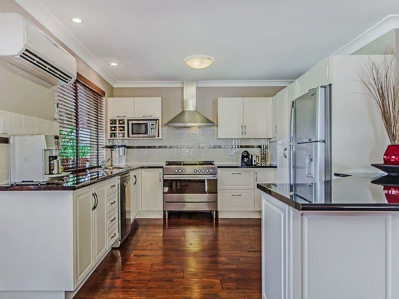 12 Hubbard Place, SAFETY BAY WA 6169, Safety Bay - Thumbnail 2