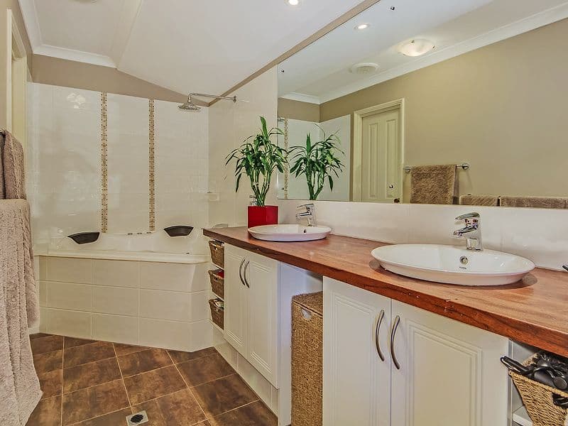 12 Hubbard Place, SAFETY BAY WA 6169, Safety Bay - Thumbnail 4