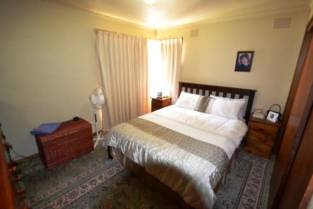 18 Oak Street, SEYMOUR VIC 3660, Seymour - Thumbnail 6