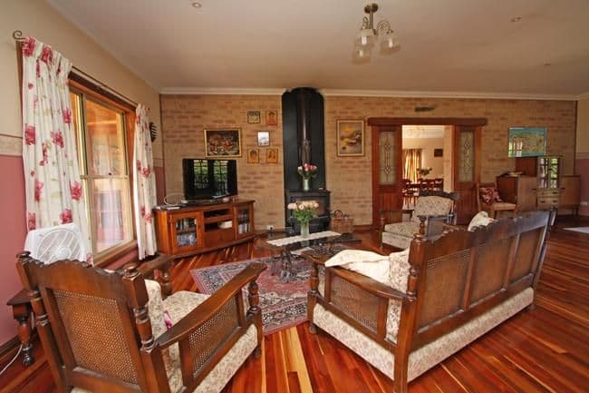 BUNGENDORE NSW 2621, Bungendore - Thumbnail 2