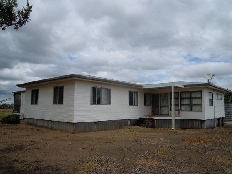 2189 Clifton Leyburn Road, CLIFTON QLD 4361, Clifton - Thumbnail 4