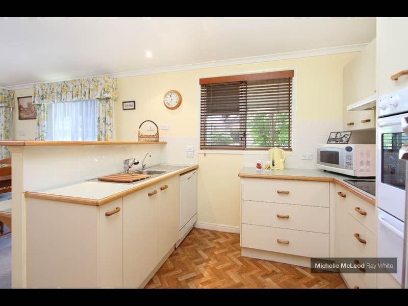 36 Brookfield Road, KENMORE QLD 4069, Kenmore - Thumbnail 8