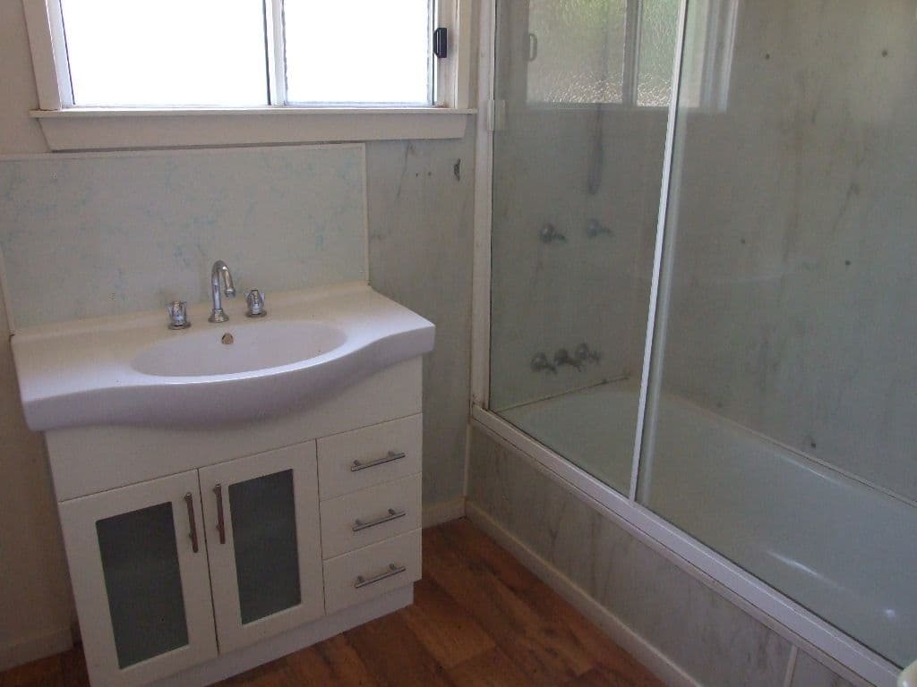 82 Eagle Street, LONGREACH QLD 4730, Longreach - Thumbnail 8