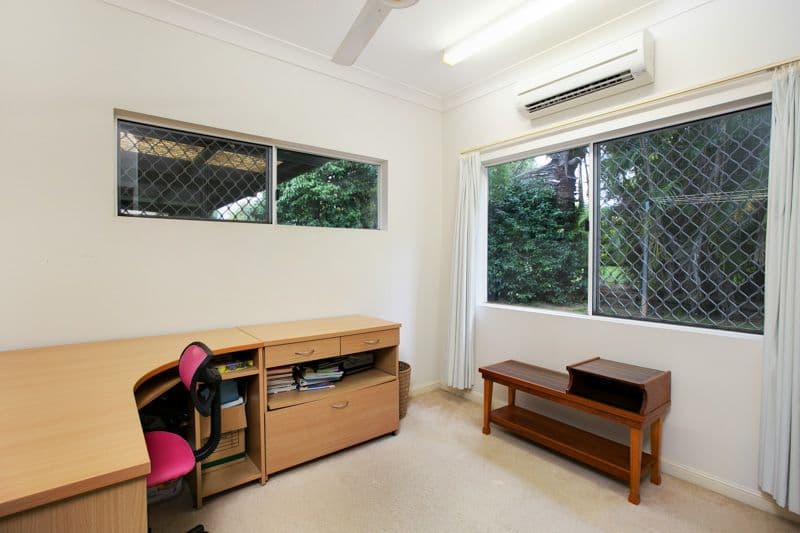 72 Bathurst Drive, BENTLEY PARK QLD 4869, Bentley Park - Thumbnail 7
