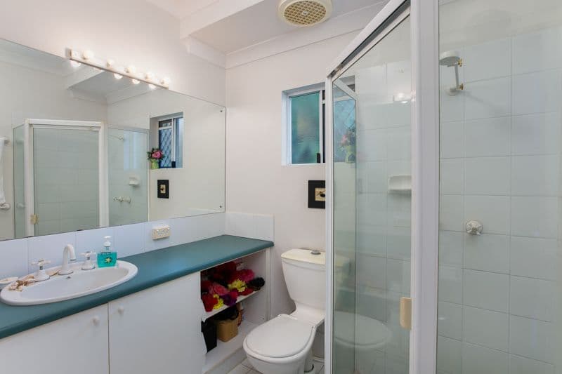 72 Bathurst Drive, BENTLEY PARK QLD 4869, Bentley Park - Thumbnail 8