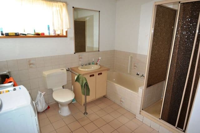 2 Parry Street, SEYMOUR VIC 3660, Seymour - Thumbnail 6