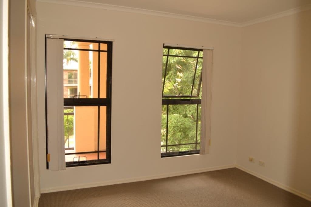 127 Macqaurie Street, ST LUCIA QLD 4067, St Lucia - Thumbnail 8