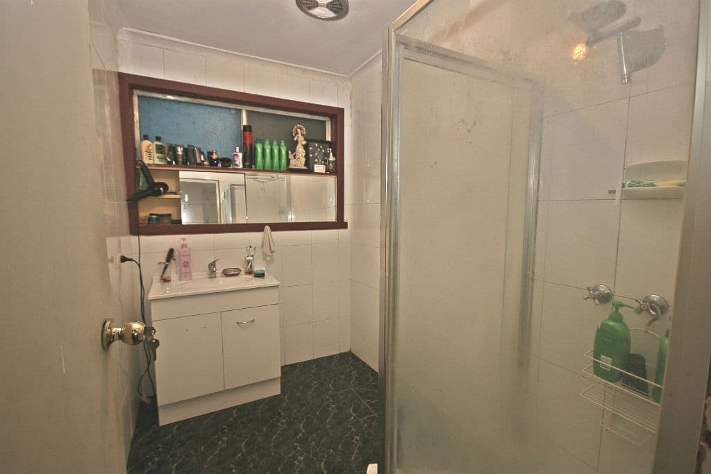 70 Jamieson Street, ST ALBANS VIC 3021, St Albans - Thumbnail 4