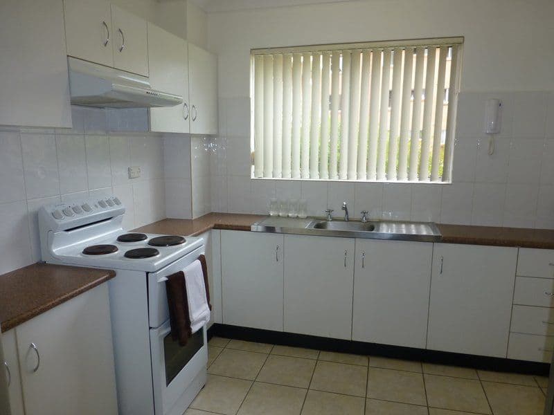 538 PRESIDENT Avenue, SUTHERLAND NSW 2232, Sutherland - Thumbnail 3