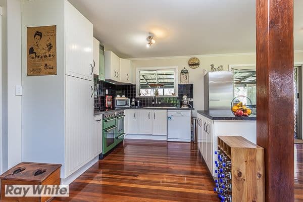 1 Whiteside Road, WHITESIDE QLD 4503, Whiteside - Thumbnail 4