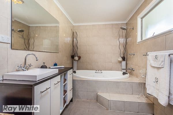 1 Whiteside Road, WHITESIDE QLD 4503, Whiteside - Thumbnail 6