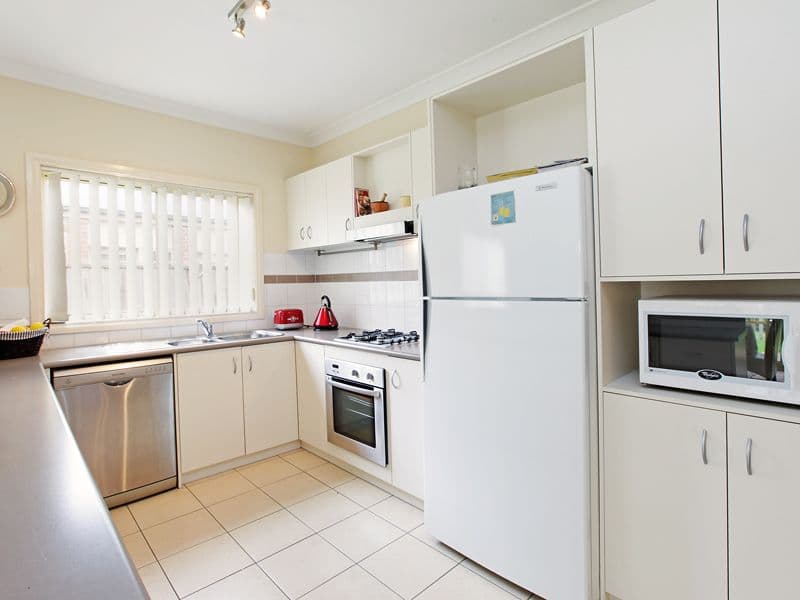 5 Rathmines Place, HIGHTON VIC 3216, Highton - Thumbnail 5