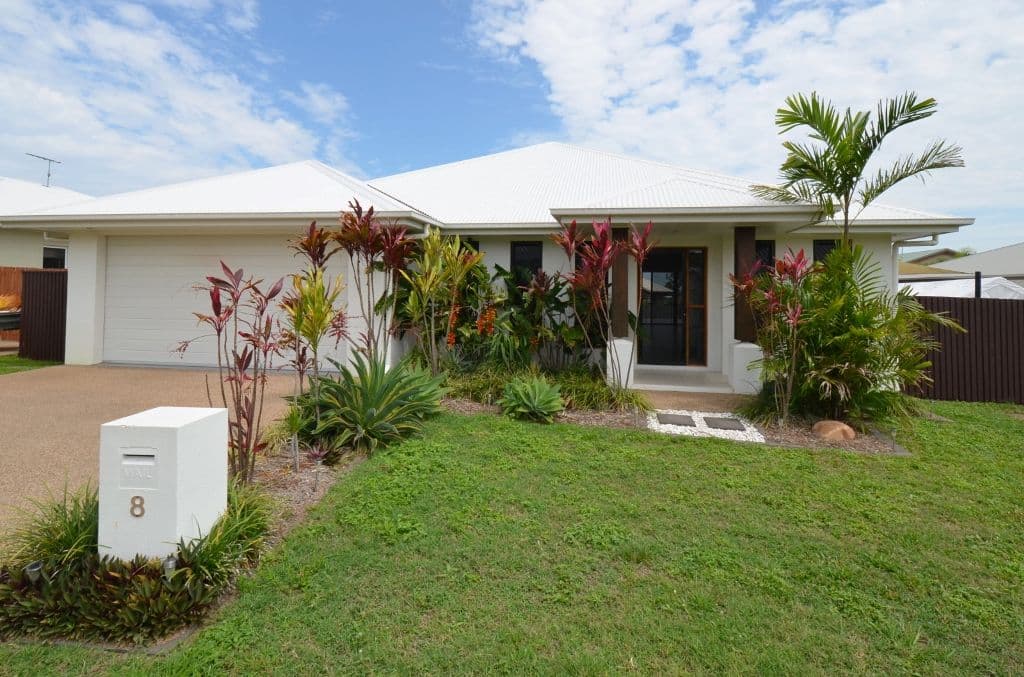 8 Hempel Street, BUSHLAND BEACH QLD 4818, Bushland Beach - Thumbnail 2