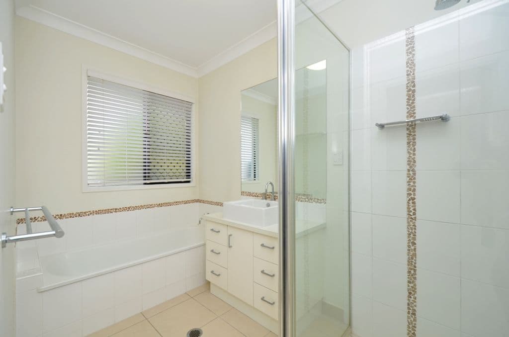 8 Hempel Street, BUSHLAND BEACH QLD 4818, Bushland Beach - Thumbnail 7