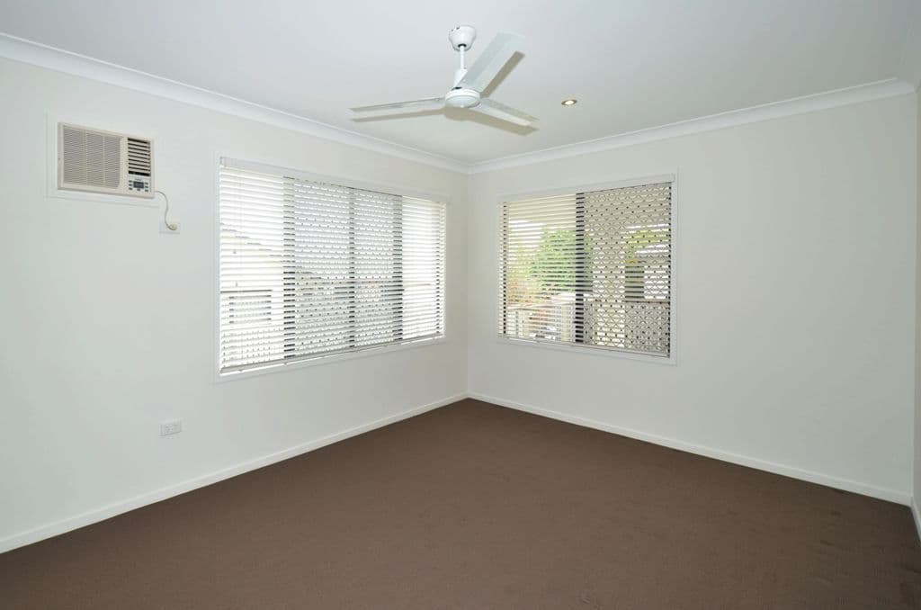 8 Hempel Street, BUSHLAND BEACH QLD 4818, Bushland Beach - Thumbnail 8