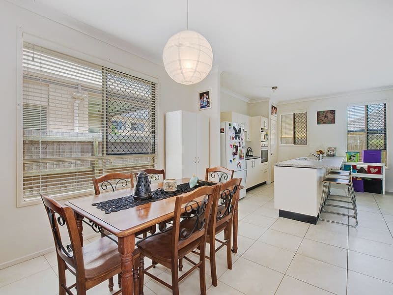 21 Barrine Crescent, CALOUNDRA WEST QLD 4551, Caloundra West - Thumbnail 4