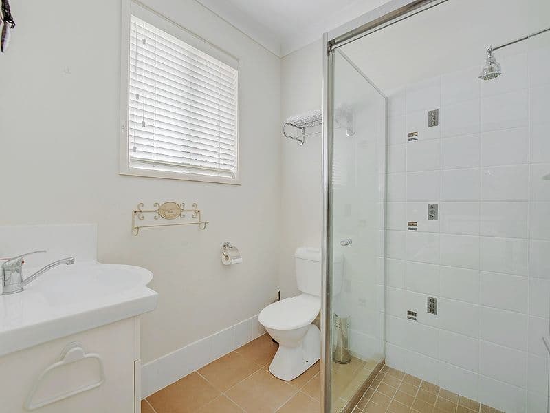 21 Barrine Crescent, CALOUNDRA WEST QLD 4551, Caloundra West - Thumbnail 6