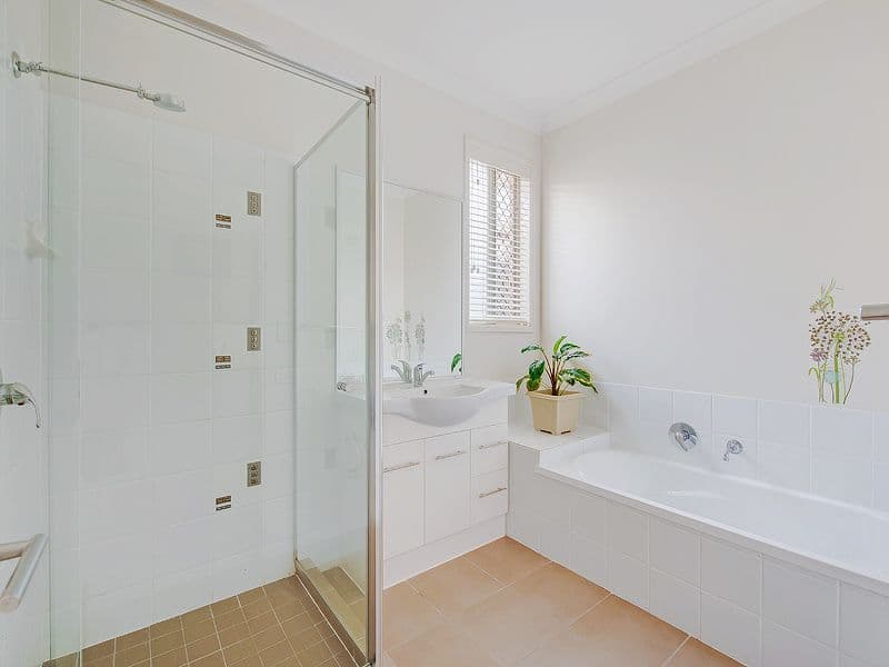 21 Barrine Crescent, CALOUNDRA WEST QLD 4551, Caloundra West - Thumbnail 8