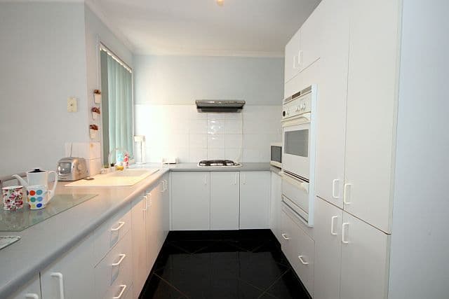 3 Silkyoak Grove, GREENACRE NSW 2190, Greenacre - Thumbnail 3