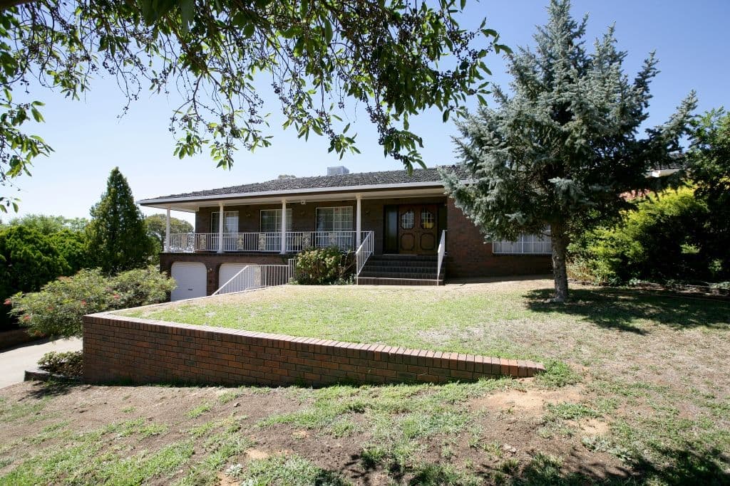 4 Allambie Way, MOUNT AUSTIN NSW 2650, Mount Austin - Image 1