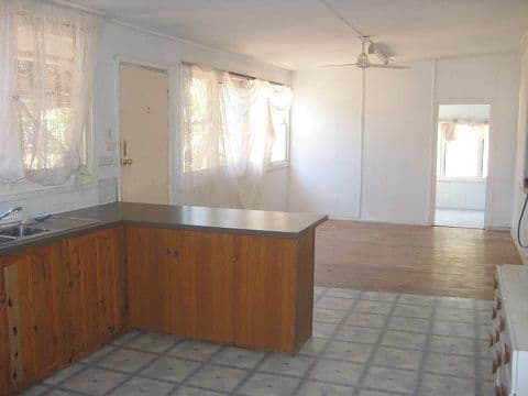4 Ross Lane, COONAMBLE NSW 2829, Coonamble - Thumbnail 3