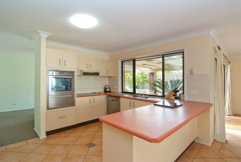 13 Marjorie Street, ROCHEDALE SOUTH QLD 4123, Rochedale South - Thumbnail 5