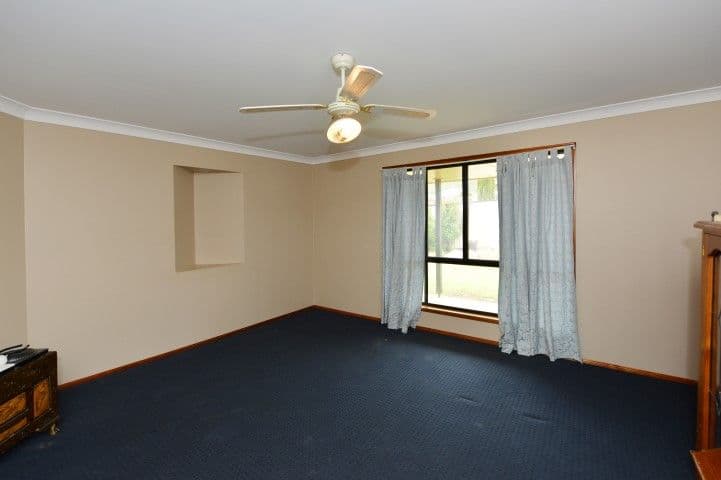 1 Keats Court, WESTBROOK QLD 4350, Westbrook - Thumbnail 6
