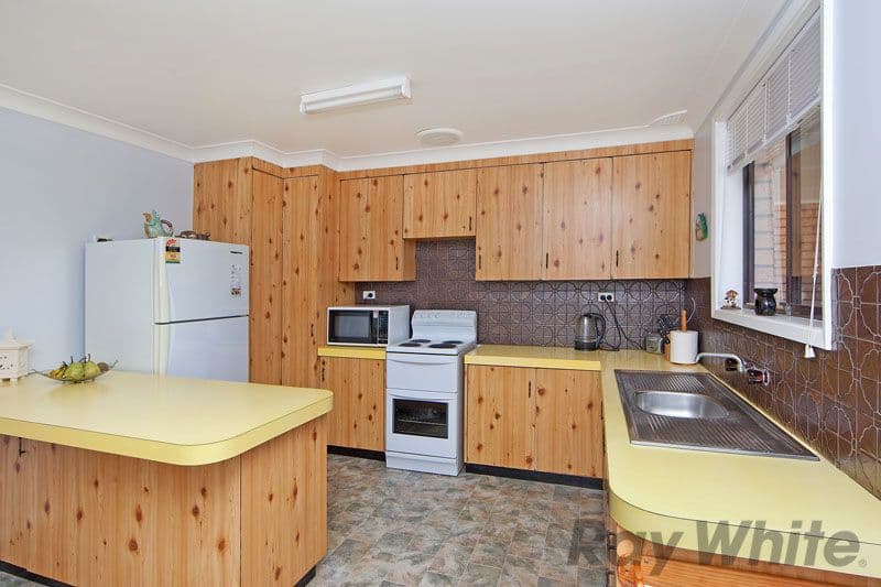 53 Georgina Avenue, GOROKAN NSW 2263, Gorokan - Thumbnail 4