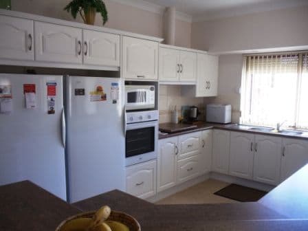 7 Burford Avenue, ARDROSSAN SA 5571, Ardrossan - Thumbnail 2