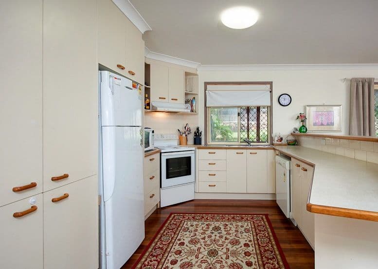 8 Janet Place, Arana Hills QLD 4054, Arana Hills - Thumbnail 4