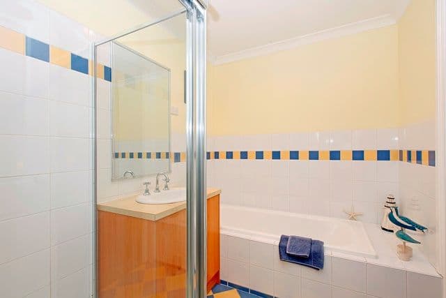 25 Chenies Street, RESERVOIR VIC 3073, Reservoir - Thumbnail 8