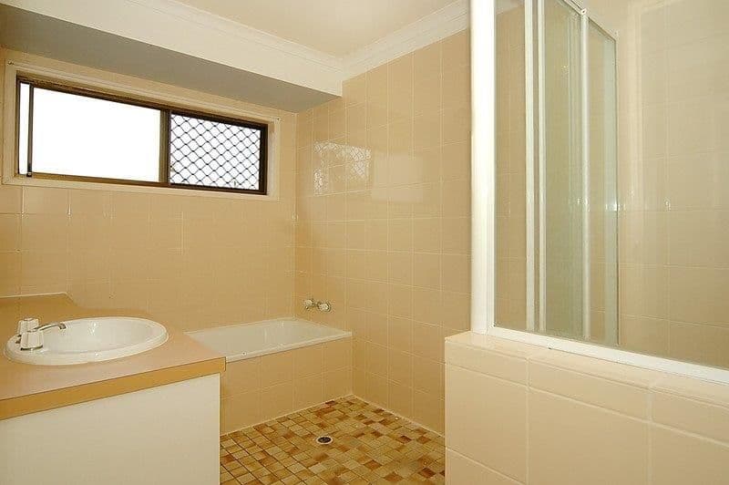 23 Wilson Drive, CAMIRA QLD 4300, Camira - Thumbnail 7