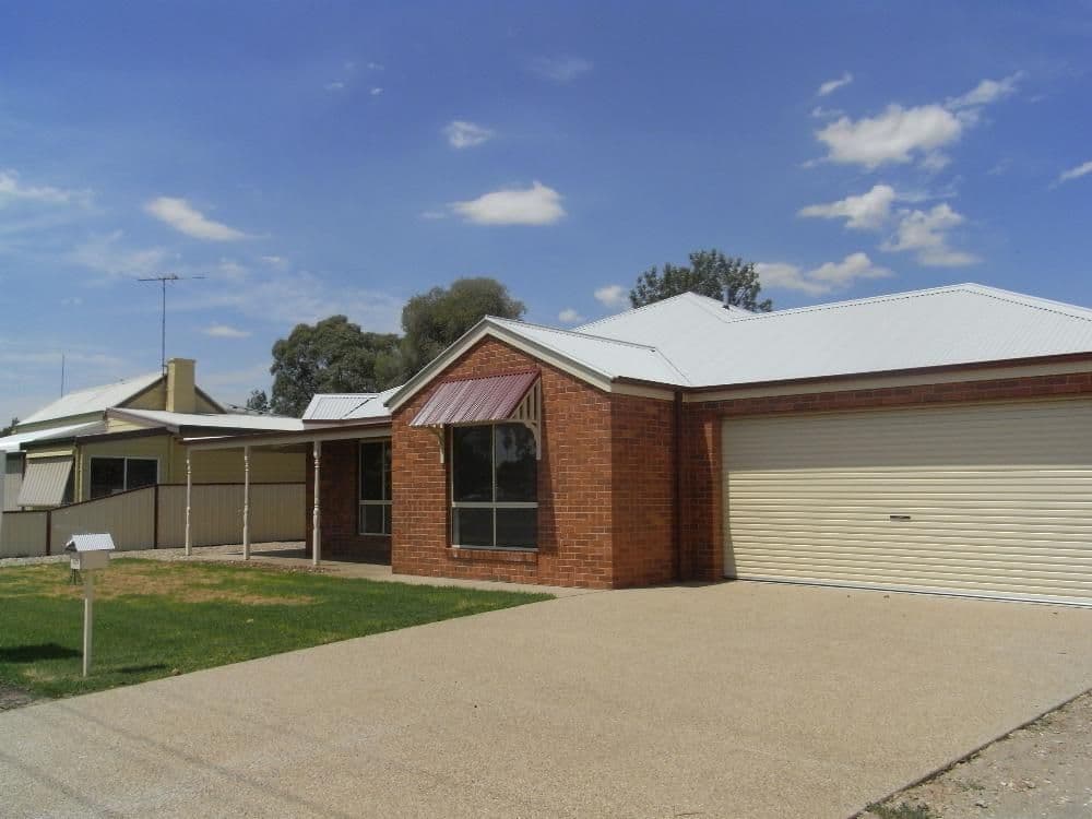 126 High Street, HOWLONG NSW 2643, Howlong - Image 1