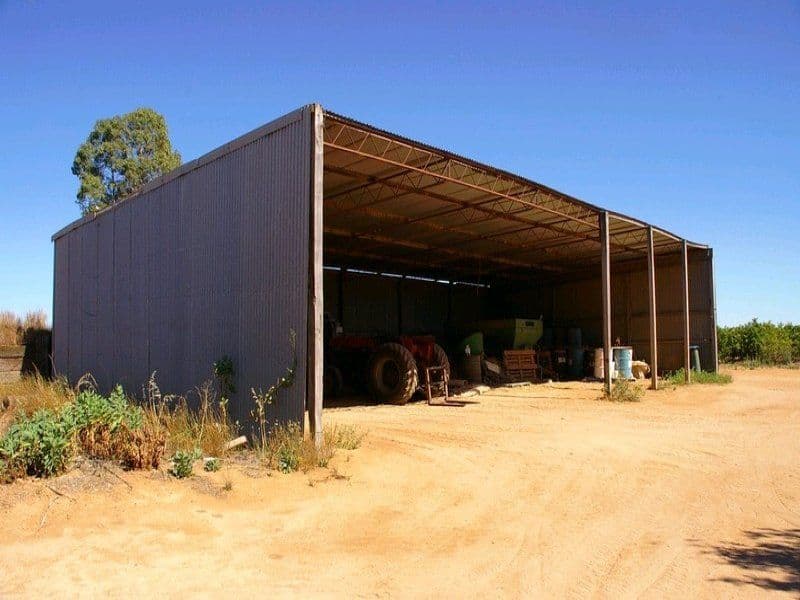 16 Dobson Avenue, Rosanna, Rosanna - Thumbnail 5