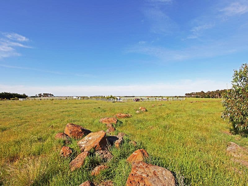 30 Bells Road, ROKEWOOD VIC 3330, Rokewood - Thumbnail 4