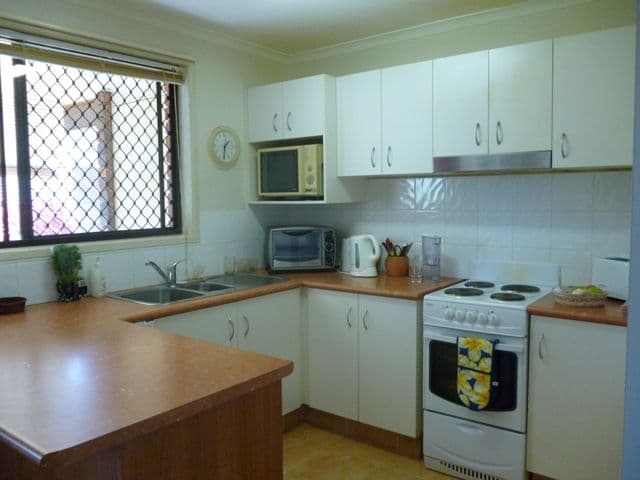 170 Bardon Avenue, BURLEIGH WATERS QLD 4220, Burleigh Waters - Thumbnail 3