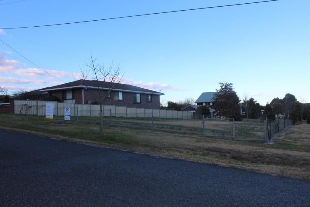 117 Pelham Street, TENTERFIELD NSW 2372, Tenterfield - Thumbnail 4