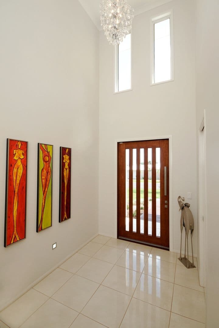 2 Tarlington Street, MIDDLE RIDGE QLD 4350, Middle Ridge - Thumbnail 2