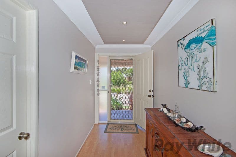 5 Pulaski Court, LAKE MUNMORAH NSW 2259, Lake Munmorah - Thumbnail 3