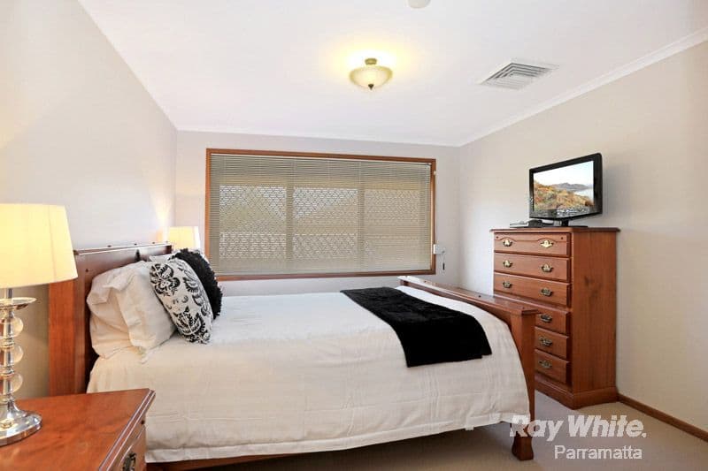 21 Rosewood Drive, GREYSTANES NSW 2145, Greystanes - Thumbnail 7