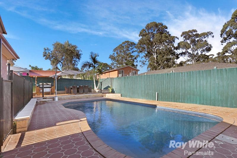 21 Rosewood Drive, GREYSTANES NSW 2145, Greystanes - Thumbnail 2