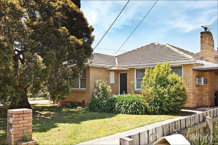 2 Moylan Road, GLEN WAVERLEY VIC 3150, Glen Waverley - Thumbnail 2